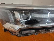Laden Sie das Bild in den Galerie-Viewer, Frontscheinwerfer Toyota Hilux VIII 81110-0KU80 Rechts Scheinwerfer Headlight SCH6939641873cr
