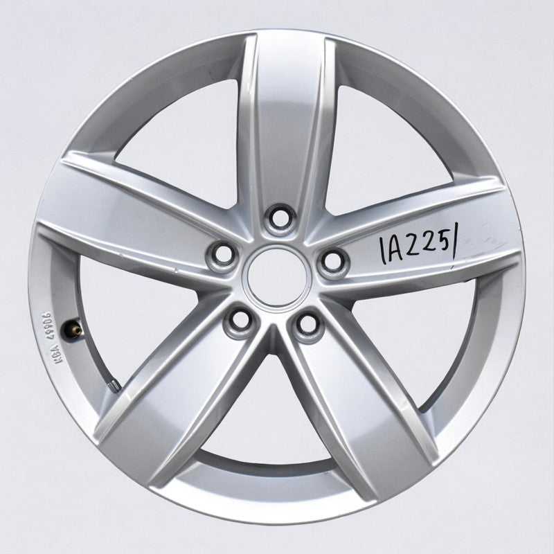 1x Alufelge 17 Zoll 6.5" 5x112 38ET Glanz Silber 5NA071497 VW Tiguan Rim Wheel