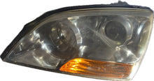 Laden Sie das Bild in den Galerie-Viewer, Frontscheinwerfer Kia Sorento I 5657868 Links Scheinwerfer Headlight SCH8689728402xx