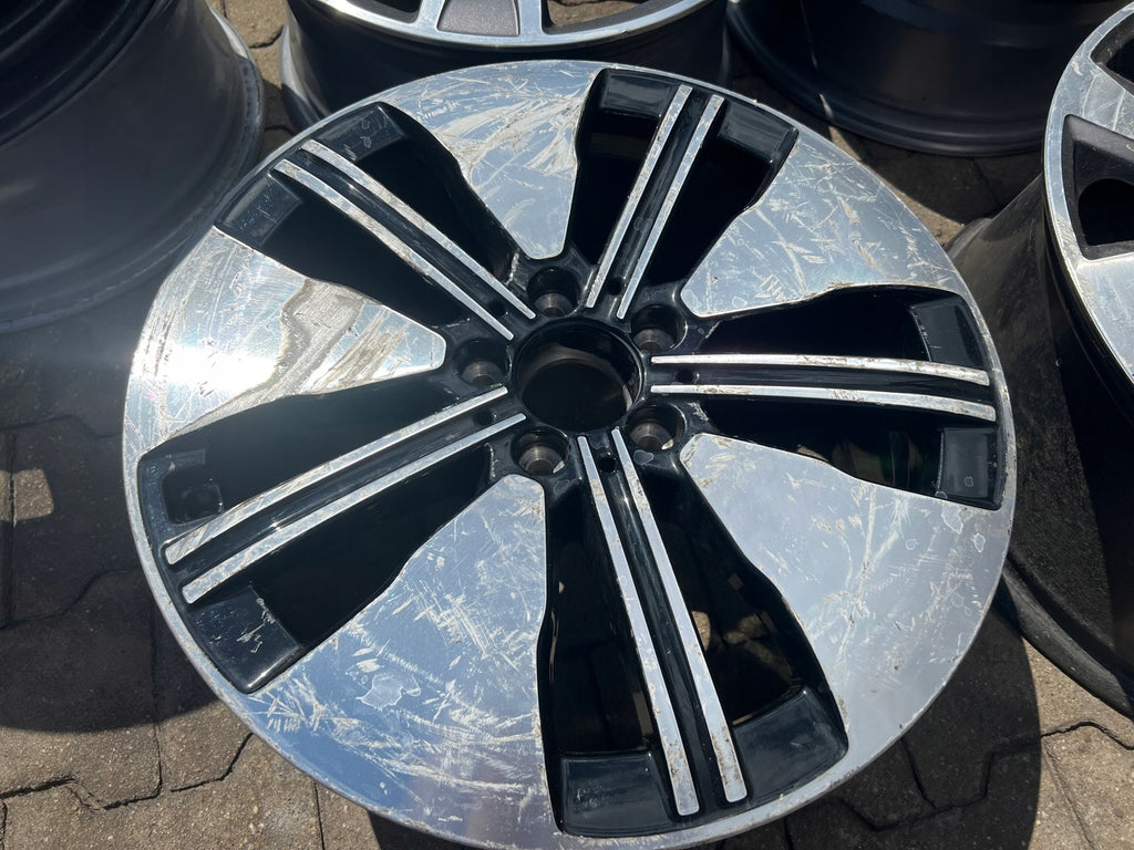 1x Alufelge 18 Zoll 7.5" 5x112 53,5ET A2434011300 Mercedes-Benz Eqa Eqb