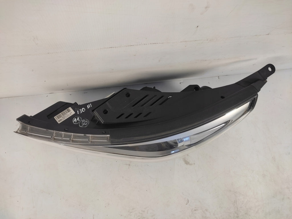 Frontscheinwerfer Hyundai I30 III 92101-G4020 Ein Stück (Rechts oder Links)