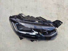 Laden Sie das Bild in den Galerie-Viewer, Frontscheinwerfer Toyota Proace City 9835780580- Rechts Scheinwerfer Headlight SCH8156875475td