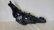 Laden Sie das Bild in den Galerie-Viewer, Frontscheinwerfer Toyota Corolla 8115002S60 LED Links Scheinwerfer Headlight