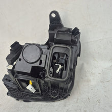 Laden Sie das Bild in den Galerie-Viewer, Frontscheinwerfer Mercedes-Benz W213 A2139069608 Full LED Rechts Headlight SCH2660750297vy