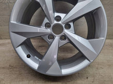 Laden Sie das Bild in den Galerie-Viewer, 1x Alufelge 18 Zoll 5x112 8Y0601025CP Audi A3 Rim Wheel FEL3265901167td