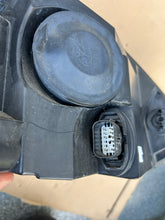 Laden Sie das Bild in den Galerie-Viewer, Frontscheinwerfer Ford Fiesta H1BB-13W030-AD Links Scheinwerfer Headlight SCH5368215859pq