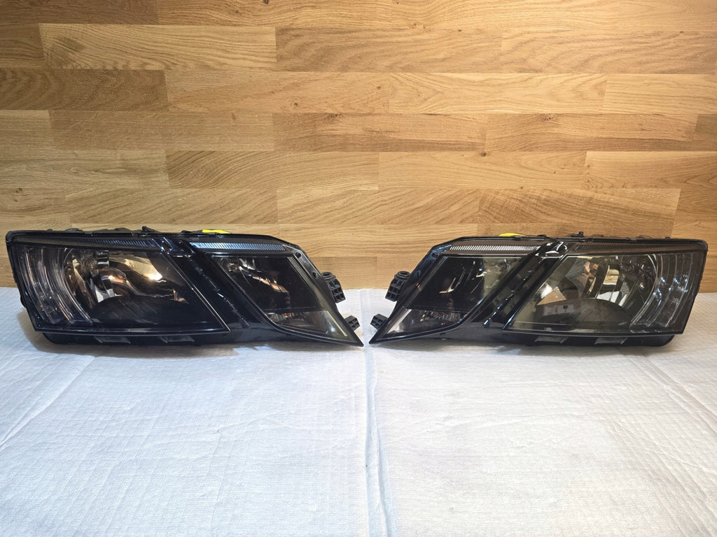 Frontscheinwerfer Skoda Octavia III 5E1941015F 5E1941016F LED Ein Satz Headlight SCH8946717978ba