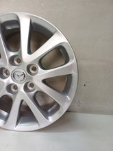 Load image into Gallery viewer, 1x Alufelge 16 Zoll 6.5" 5x114.3 52 5ET Glanz Silber 9965866560 Mazda Rim Wheel FEL5604267604gn