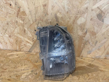 Laden Sie das Bild in den Galerie-Viewer, Frontscheinwerfer Toyota Prius Rechts Scheinwerfer Headlight SCH7318262463ob