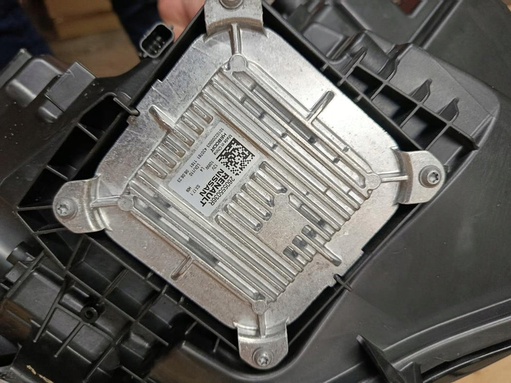 Frontscheinwerfer Renault 260609504R 80A805607 Full LED Rechts oder Links