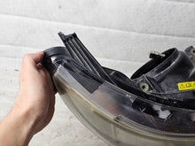 Laden Sie das Bild in den Galerie-Viewer, Frontscheinwerfer Saab 93 9-3 1EL009606-06 Xenon Rechts Scheinwerfer Headlight