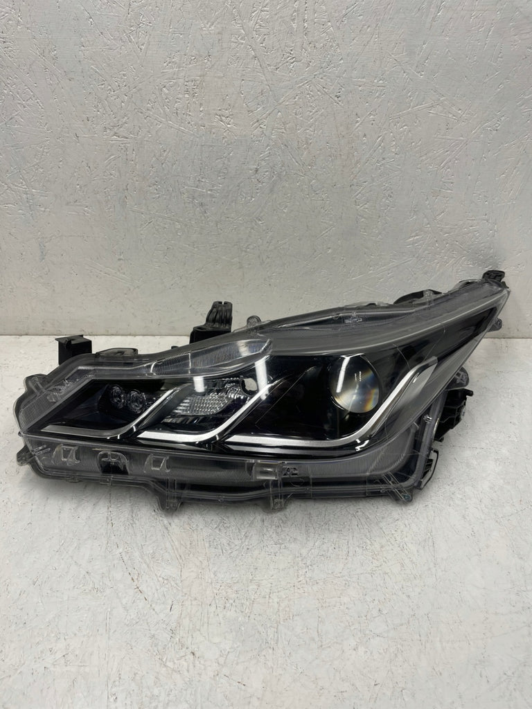 Frontscheinwerfer Toyota Corolla 81150-02T31-00 Links Scheinwerfer Headlight SCH4187267177fd