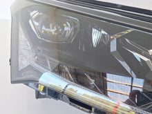 Laden Sie das Bild in den Galerie-Viewer, Frontscheinwerfer Skoda Enyaq 5LB941016G 1EX0147732 LED Rechts Headlight SCH9955259865le