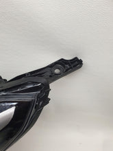 Laden Sie das Bild in den Galerie-Viewer, Frontscheinwerfer Peugeot 2008 I 9825313980 Links Scheinwerfer Headlight SCH6579177377ie