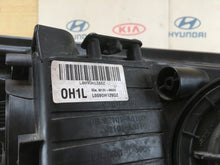 Load image into Gallery viewer, Frontscheinwerfer Hyundai I30 II 92101-A6020 Links Scheinwerfer Headlight