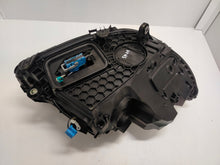 Laden Sie das Bild in den Galerie-Viewer, Frontscheinwerfer Mercedes-Benz W206 A2069065304 Links Scheinwerfer Headlight SCH9418861632vy
