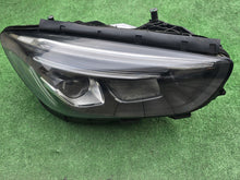 Laden Sie das Bild in den Galerie-Viewer, Frontscheinwerfer Mercedes-Benz W247 A2479069000 Full LED Rechts Headlight SCH3795265412kr