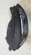 Laden Sie das Bild in den Galerie-Viewer, Frontscheinwerfer Audi Q5 80A941036E Rechts Scheinwerfer Headlight
