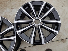 Laden Sie das Bild in den Galerie-Viewer, 1x Alufelge 18 Zoll 8.0&quot; 5x108 42ET Glanz Schwarz 32358646 Volvo S60 V60 V90