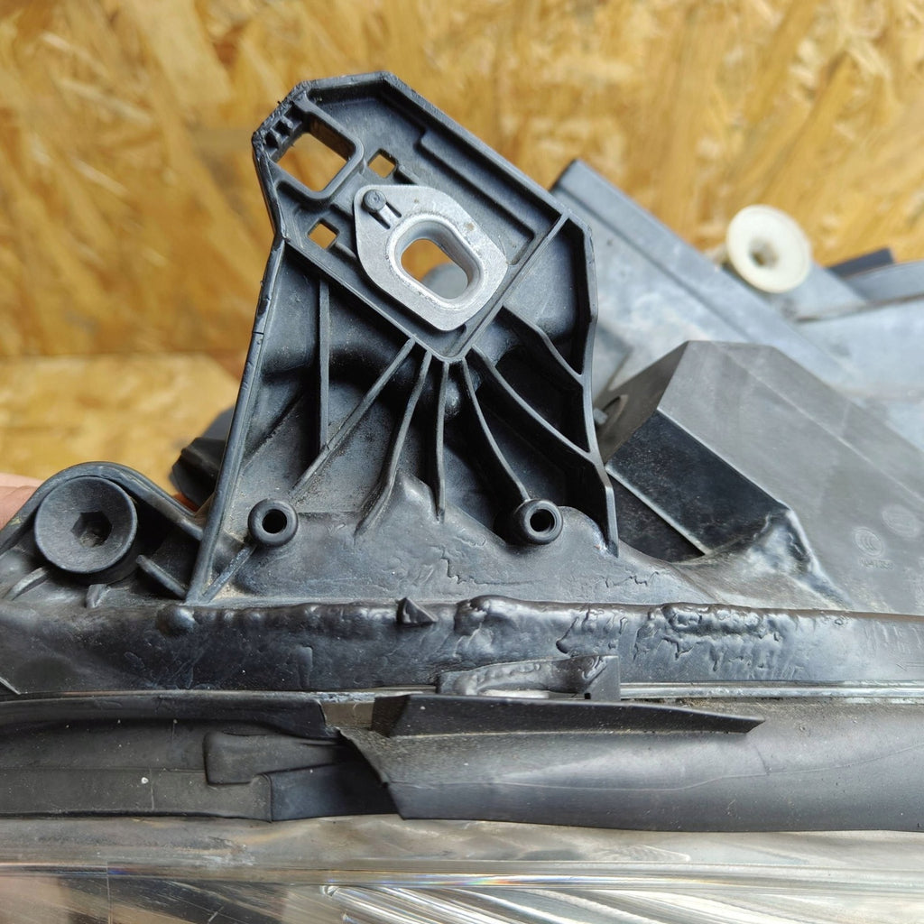 Frontscheinwerfer Mercedes-Benz W176 1EX010818221EL17563256 Xenon Rechts SCH3125930650lt