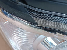 Load image into Gallery viewer, Frontscheinwerfer Hyundai H350 Rechts Scheinwerfer Headlight