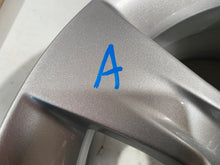 Laden Sie das Bild in den Galerie-Viewer, 1x Alufelge 17 Zoll 8.0&quot; 5x120 34ET 6791479 BMW 3 E91 E90 Rim Wheel