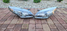 Laden Sie das Bild in den Galerie-Viewer, Frontscheinwerfer Renault Megane III 260600021R Xenon Rechts oder Links SCH5349583310om