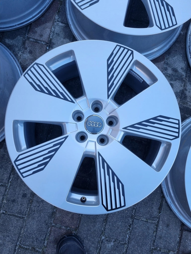 4x Alufelge 19 Zoll 8.0" 5x112 34ET Glanz Silber 4KE601025L Audi E-Tron FEL6712551075qf