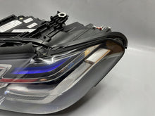 Load image into Gallery viewer, Frontscheinwerfer BMW G30 F90 9479267 Links Scheinwerfer Headlight SCH4671806403uu