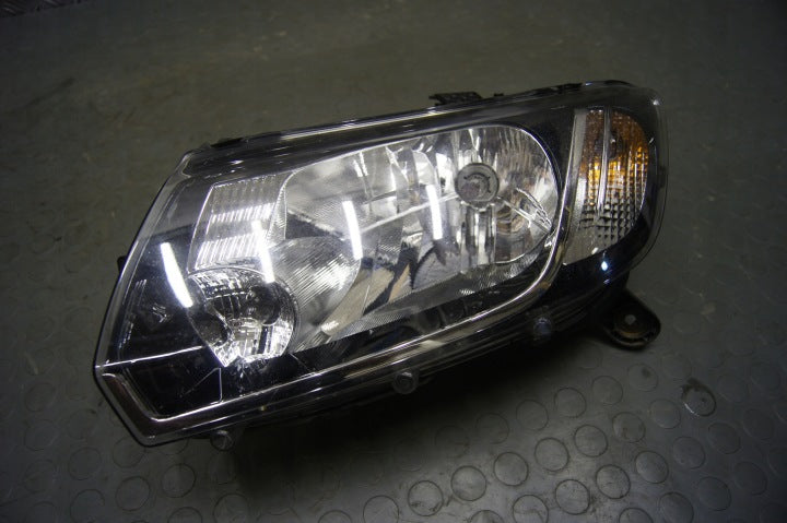 Frontscheinwerfer Dacia Sandero II 260608494R 260105344R Ein Satz Headlight SCH8438140415tf