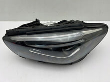 Laden Sie das Bild in den Galerie-Viewer, Frontscheinwerfer Mercedes-Benz W247 A2479068305 LED Links Headlight SCH2029448973jx