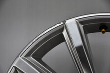 Load image into Gallery viewer, 1x Alufelge 17 Zoll 7.0&quot; 5x112 40ET Glanz Silber 3G0601025D Vw Rim Wheel