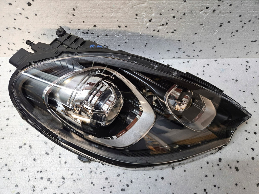 Frontscheinwerfer Porsche Macan 95b 95B941032CQ Xenon Rechts Headlight SCH1861975372km