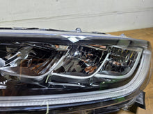 Load image into Gallery viewer, Frontscheinwerfer Toyota Yaris Links Scheinwerfer Headlight