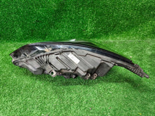 Laden Sie das Bild in den Galerie-Viewer, Frontscheinwerfer Opel Astra K 39077807 Rechts Scheinwerfer Headlight SCH4839221788pc