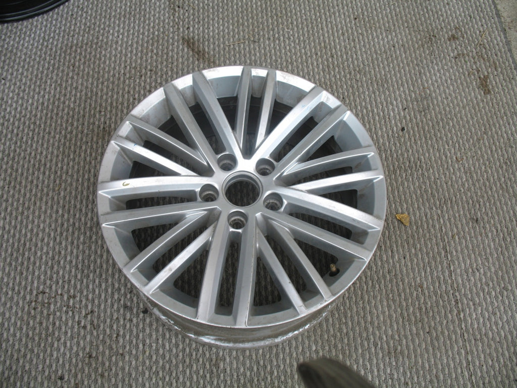 1x Alufelge 17 Zoll 7.0" 5x112 39ET Glanz Silber 7N0601025C VW Rim Wheel FEL9568172772bg