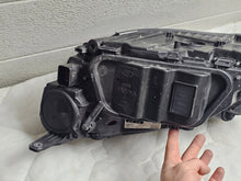 Laden Sie das Bild in den Galerie-Viewer, Frontscheinwerfer Volvo V40 S40 31420004 107100174982 Rechts Headlight SCH5543560708aj