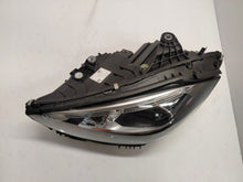 Laden Sie das Bild in den Galerie-Viewer, Frontscheinwerfer Mercedes-Benz W206 A2069062505 Links Scheinwerfer Headlight SCH9881092072ty