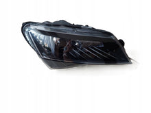Laden Sie das Bild in den Galerie-Viewer, Frontscheinwerfer Skoda Superb III 3V1941016 Rechts Scheinwerfer Headlight SCH7745156047tb
