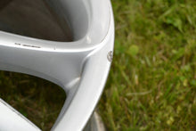 Load image into Gallery viewer, 1x Alufelge 20 Zoll 9.0" 5x130 60ET Glanz 7L5601025N Porsche Cayenne Rim Wheel FEL3635518850ri