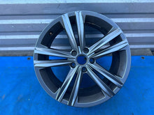 Load image into Gallery viewer, 1x Alufelge 18 Zoll 5x112 40ET Glanz Grau 3G8601025N VW Arteon Rim Wheel FEL7519153500cu