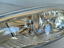 Laden Sie das Bild in den Galerie-Viewer, Frontscheinwerfer Ford Focus F1EB-13W030-AE Links Scheinwerfer Headlight SCH5122125973zv