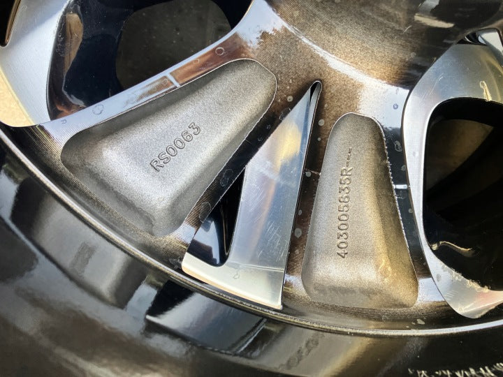 1x Alufelge 18 Zoll 7.0" 5x114.3 Glanz 403005835R Renault Talisman Captur Scenic FEL6997673229tc