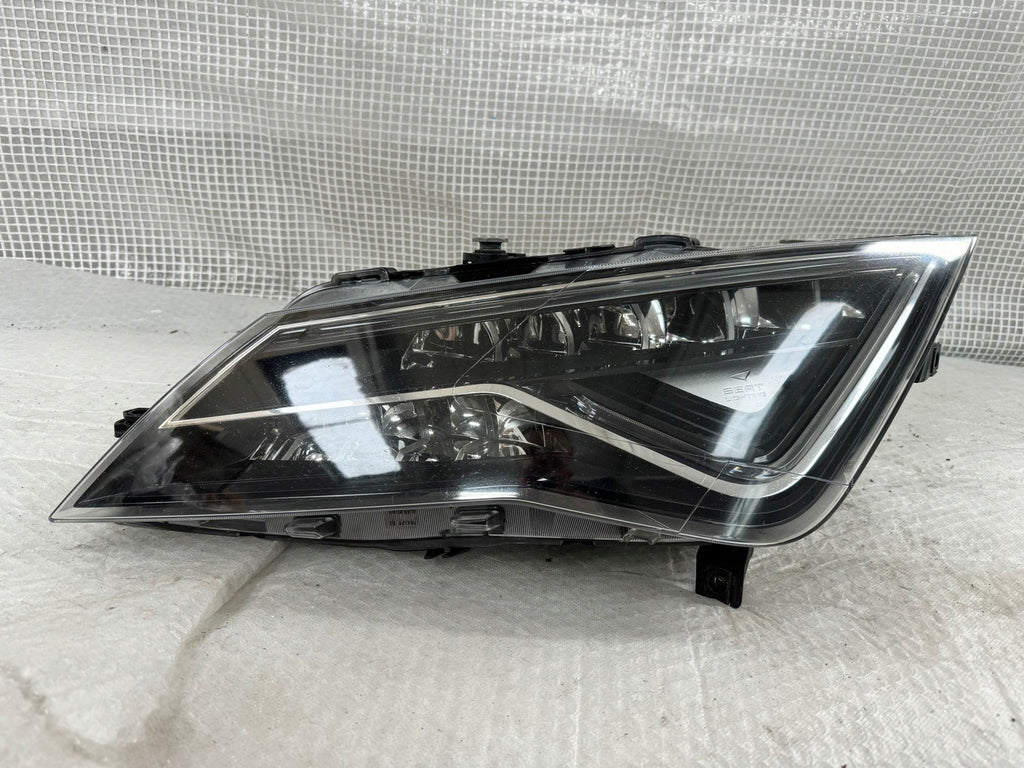 Frontscheinwerfer Seat Leon 5F1941007K Links Scheinwerfer Headlight