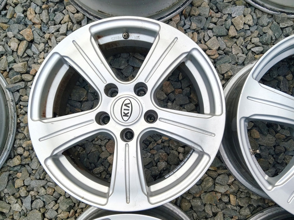 4x Alufelge 16 Zoll 6.5" 5x114.3 31ET Glanz Silber Hyundai I Rim Wheel FEL9105965318hc