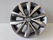 Laden Sie das Bild in den Galerie-Viewer, 1x Alufelge 17 Zoll 5x112 2GA601025P VW T-Roc Rim Wheel FEL1330782688br