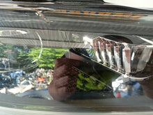 Laden Sie das Bild in den Galerie-Viewer, Frontscheinwerfer VW T-Cross 2GM941036 Full LED Rechts Scheinwerfer Headlight