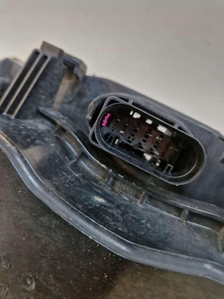 Frontscheinwerfer Ford Mondeo Links Scheinwerfer Headlight SCH2727122221ne