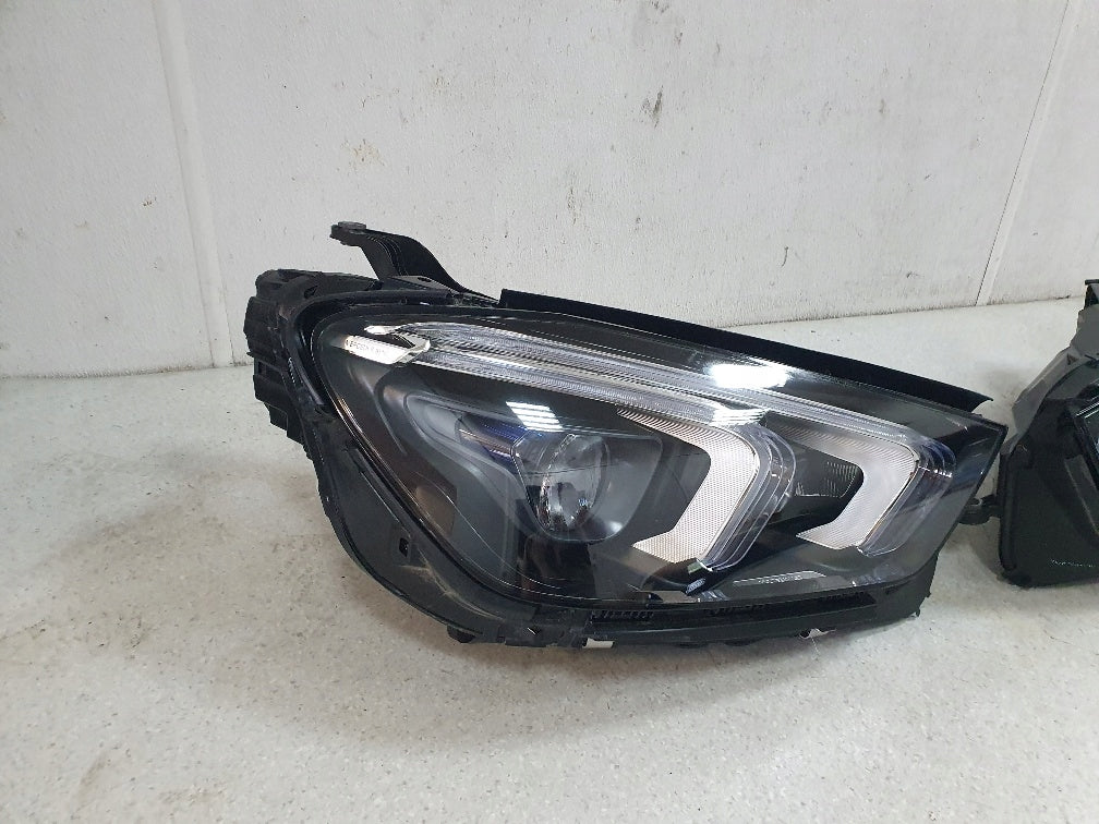 Frontscheinwerfer Mercedes-Benz Gle A1679065508 LED Ein Satz Headlight SCH8210834588ox