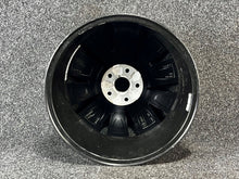 Load image into Gallery viewer, 1x Alufelge 18 Zoll 3V0601025 Skoda Superb Iii Rim Wheel FEL7707090695vh